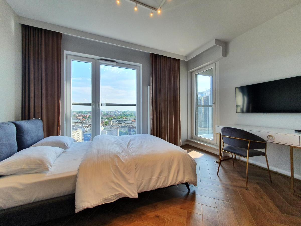 15 Pietro Sokolska 30 Towers Apartments - New - Lux - Parking - Sauna - Gym- And The Best View In Katovice Exteriér fotografie