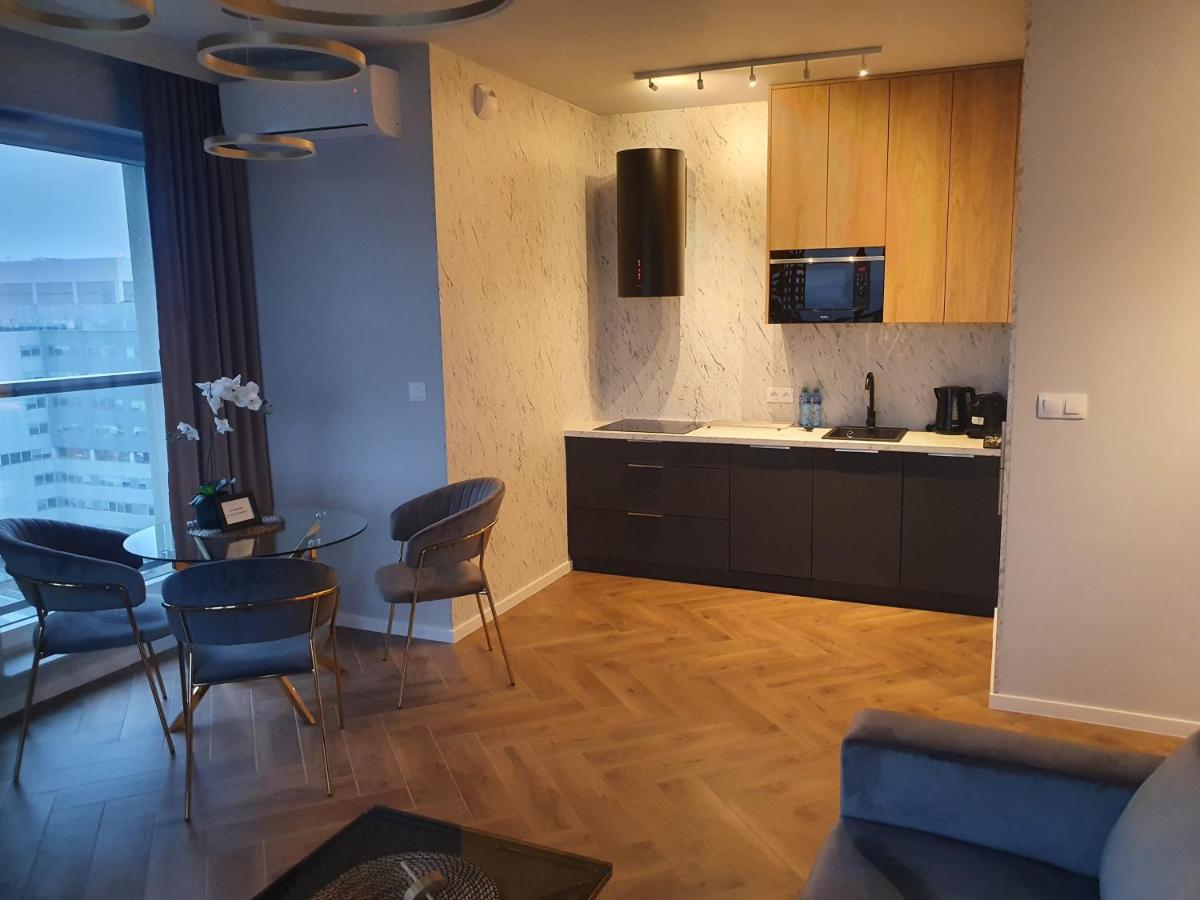 15 Pietro Sokolska 30 Towers Apartments - New - Lux - Parking - Sauna - Gym- And The Best View In Katovice Exteriér fotografie