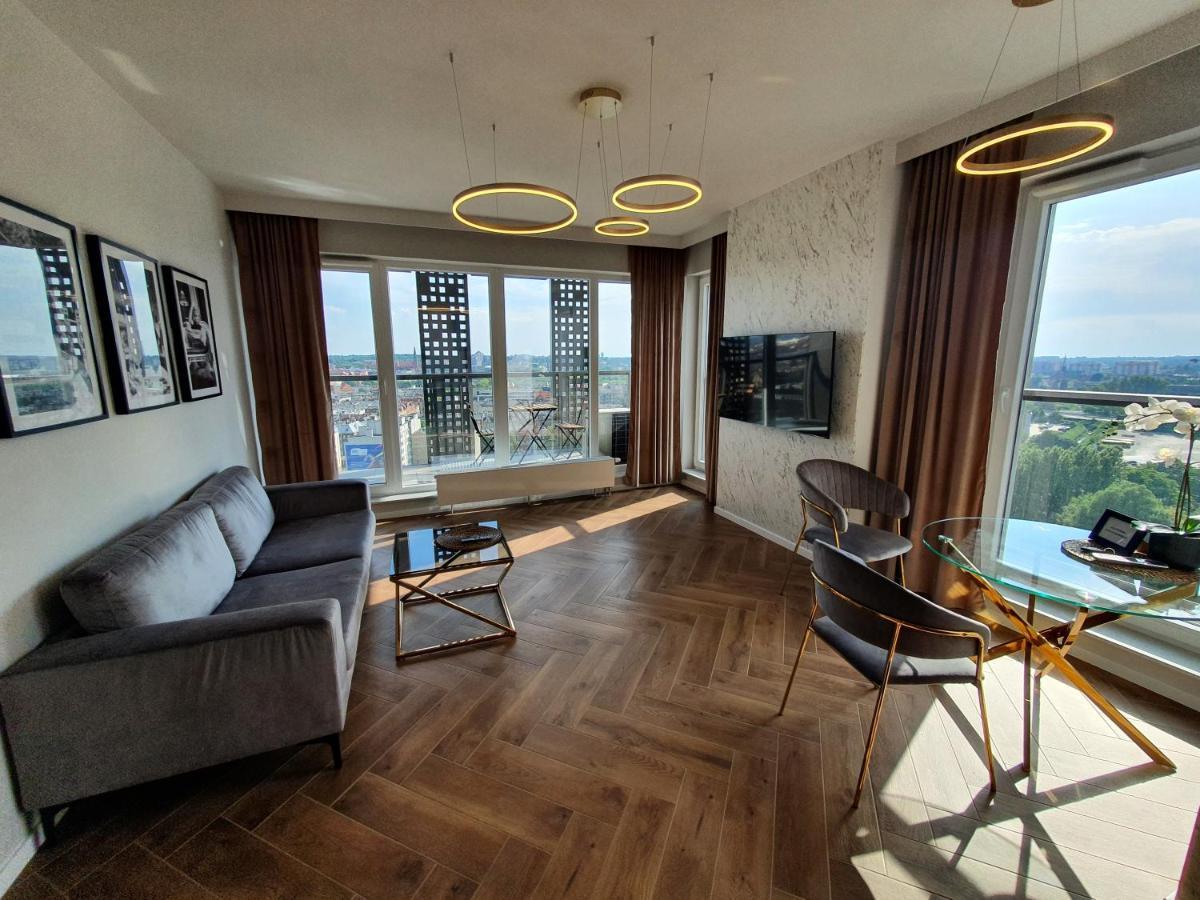15 Pietro Sokolska 30 Towers Apartments - New - Lux - Parking - Sauna - Gym- And The Best View In Katovice Exteriér fotografie