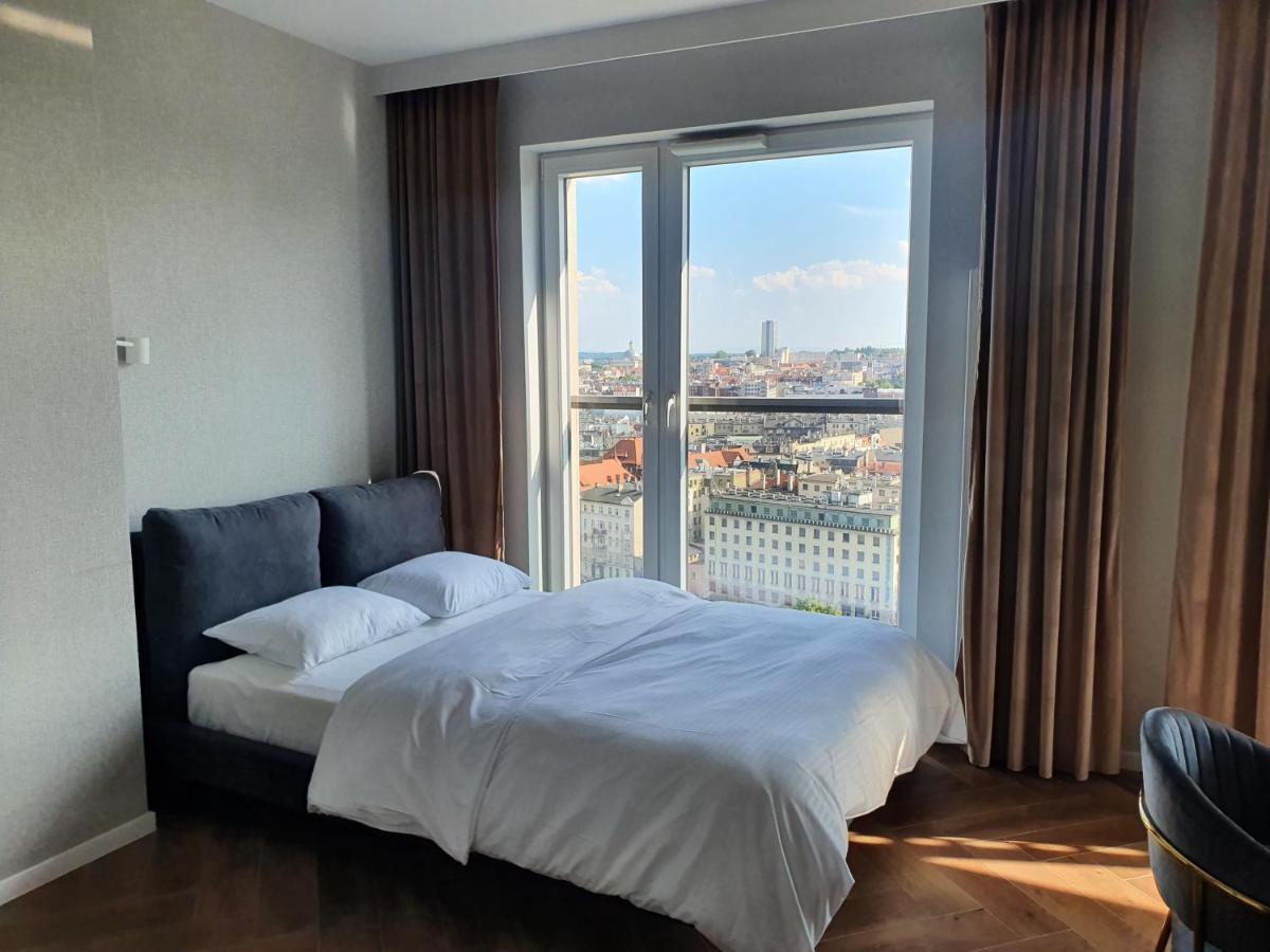 15 Pietro Sokolska 30 Towers Apartments - New - Lux - Parking - Sauna - Gym- And The Best View In Katovice Exteriér fotografie
