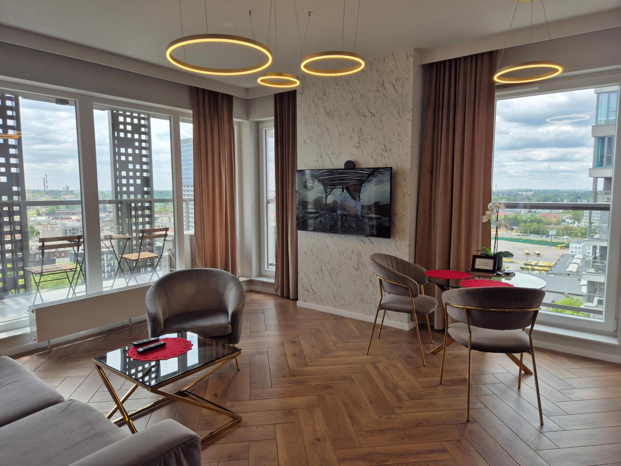 15 Pietro Sokolska 30 Towers Apartments - New - Lux - Parking - Sauna - Gym- And The Best View In Katovice Exteriér fotografie