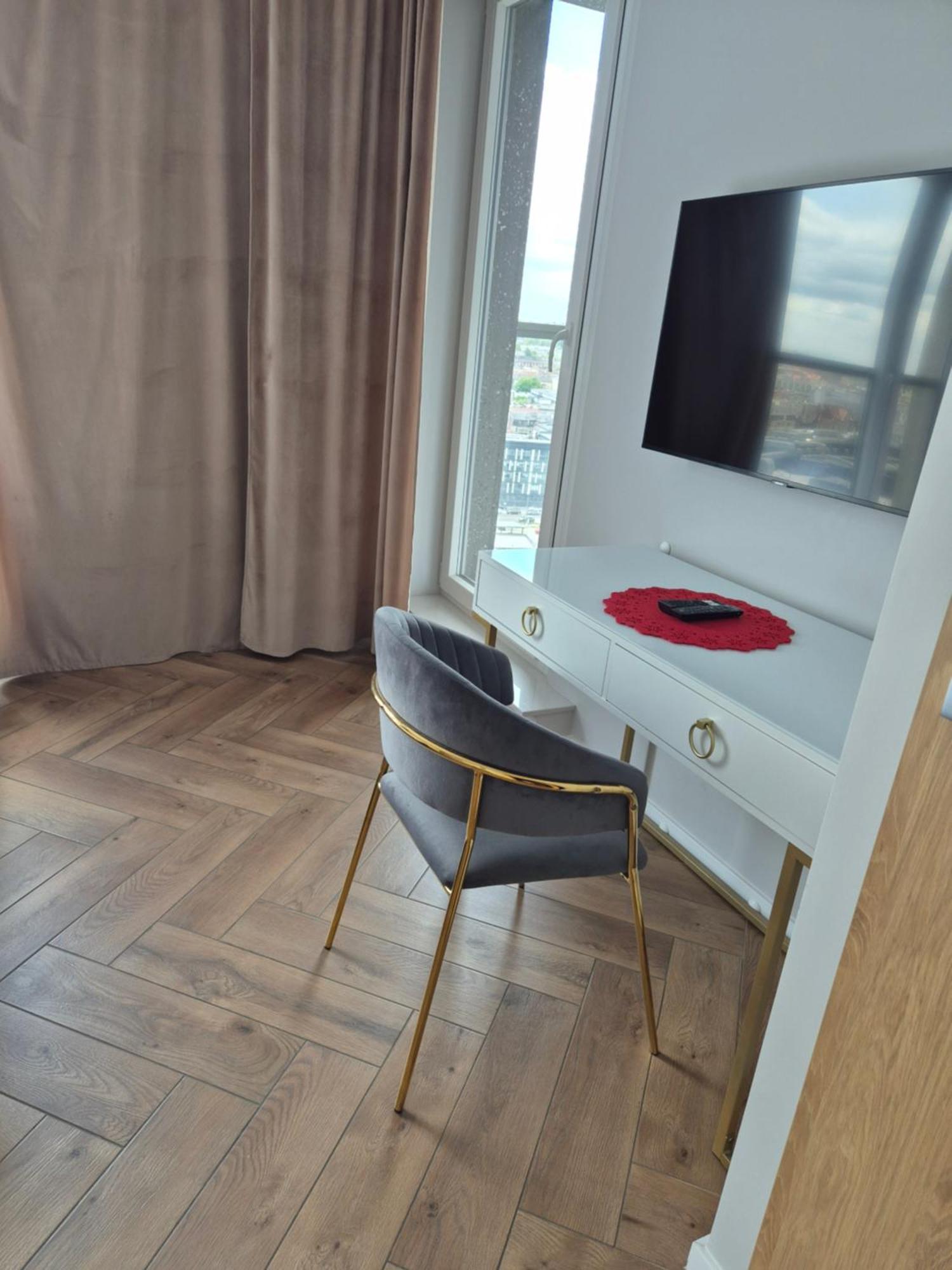 15 Pietro Sokolska 30 Towers Apartments - New - Lux - Parking - Sauna - Gym- And The Best View In Katovice Exteriér fotografie